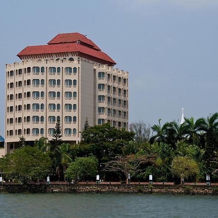 فندق ذا جيتاواي مارين درايف إيرناكولام Kochi المظهر الخارجي الصورة