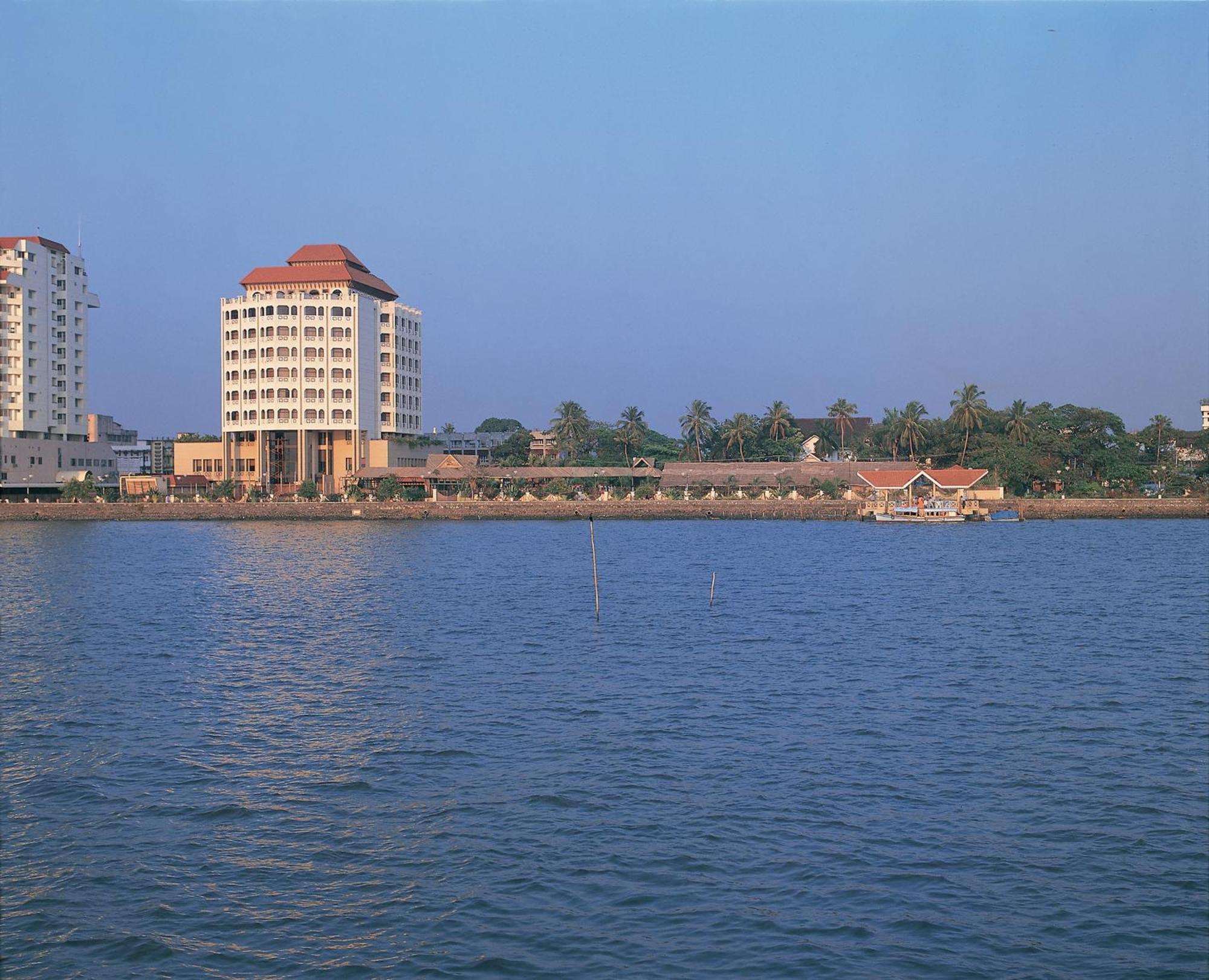 فندق ذا جيتاواي مارين درايف إيرناكولام Kochi المظهر الخارجي الصورة